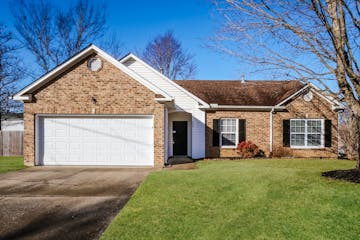 900 Split Oak Dr Antioch, TN 37013